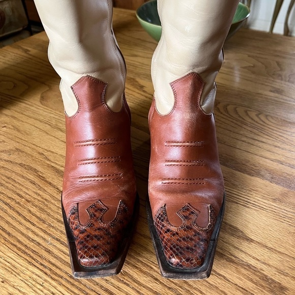 Tan and Brown Heeled Boots - Picture 5 of 9